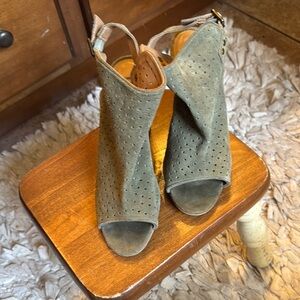 Diba Green Sandals Peep-Toe Ankle Strap